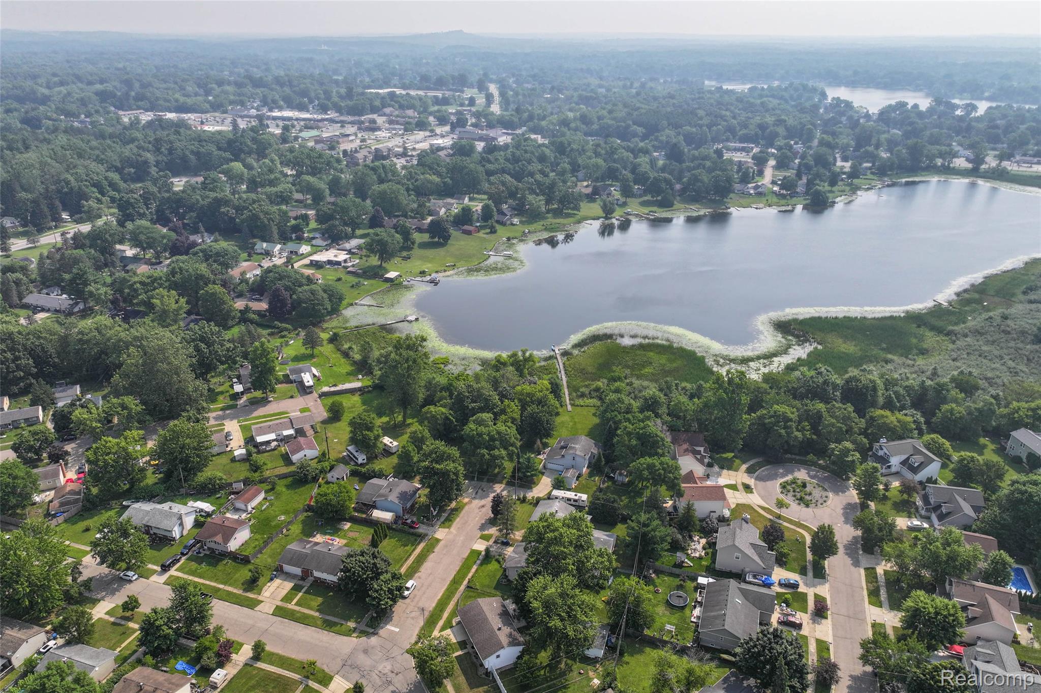 Ville Delphine Drive Holly Village MI 48442
