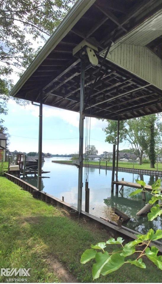 444 Lathrop Algonac City MI 48001