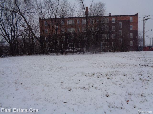 2691 Rochester Street Detroit City MI 48206