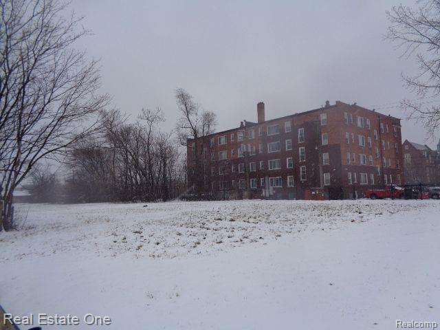 2691 Rochester Street Detroit City MI 48206