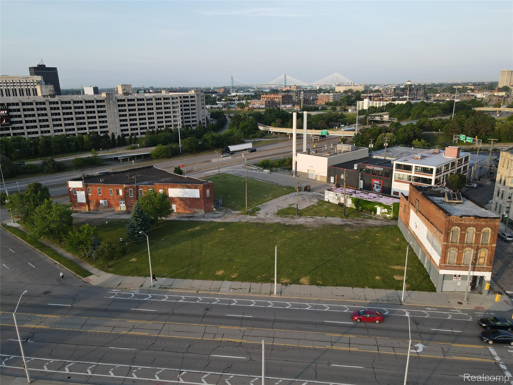 2410 4th Street Detroit City MI 48201