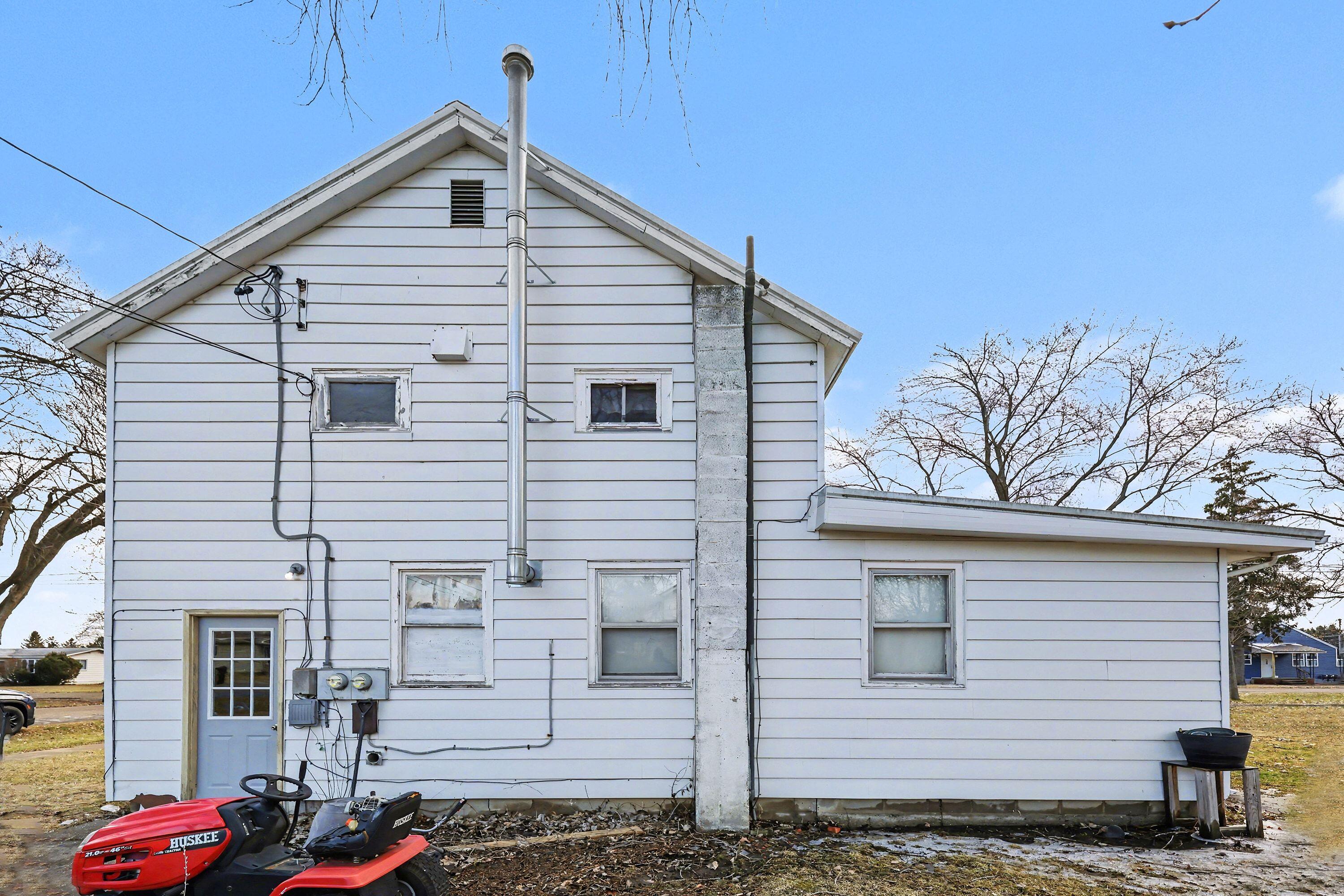 928 E Emerson Street Ithaca City MI 48847