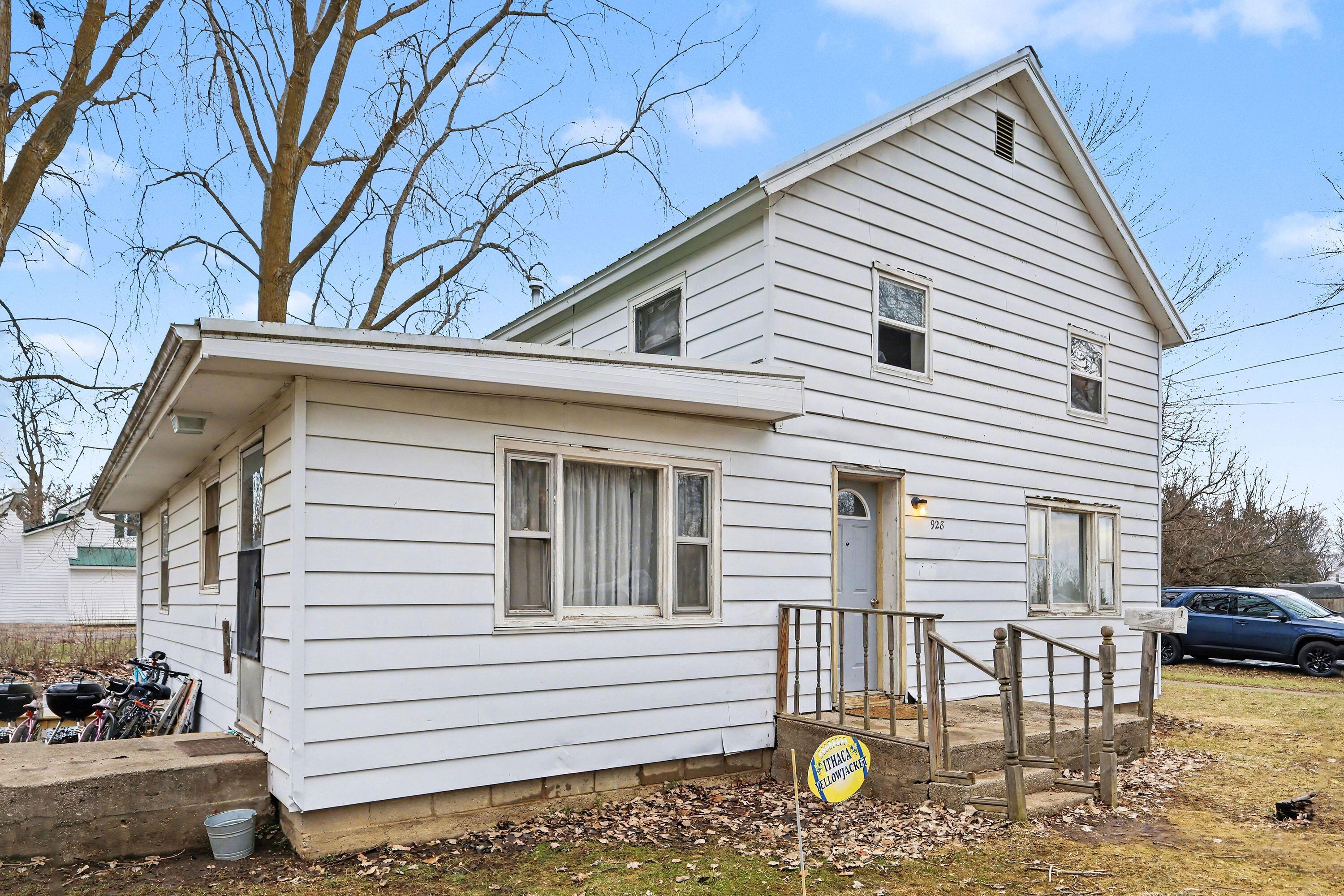928 E Emerson Street Ithaca City MI 48847