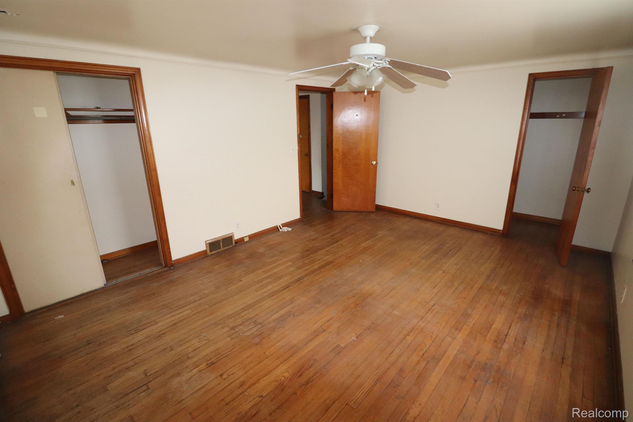 10201 - 10203 Hayes Street Detroit City MI 48213