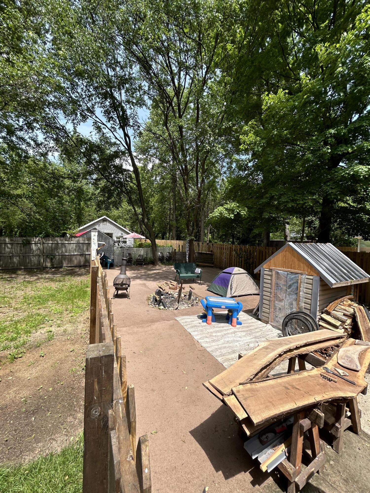 66476 Oak Street Keeler Township MI 49047