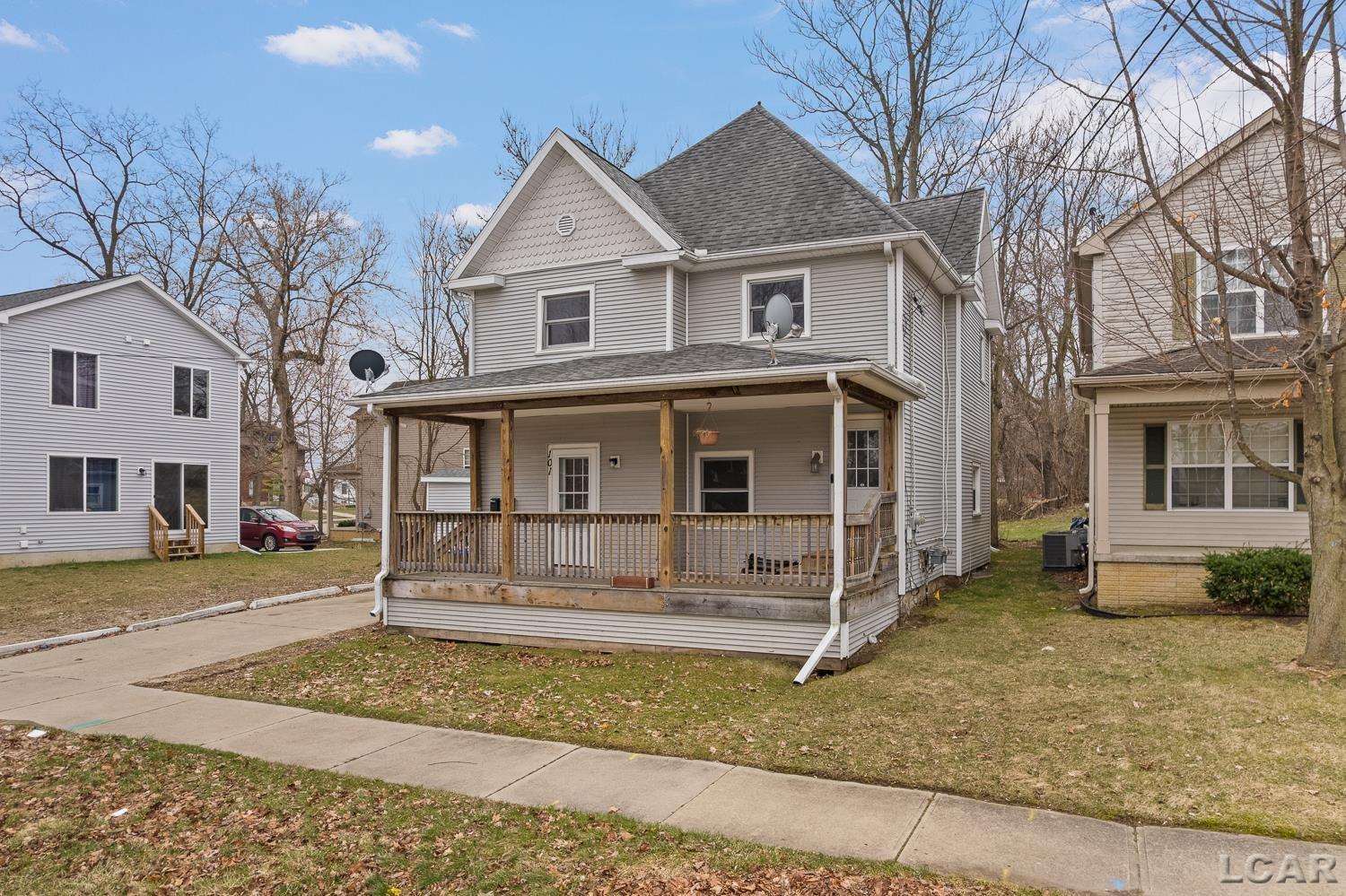 107 W Wilkins Street Jackson City MI 49203