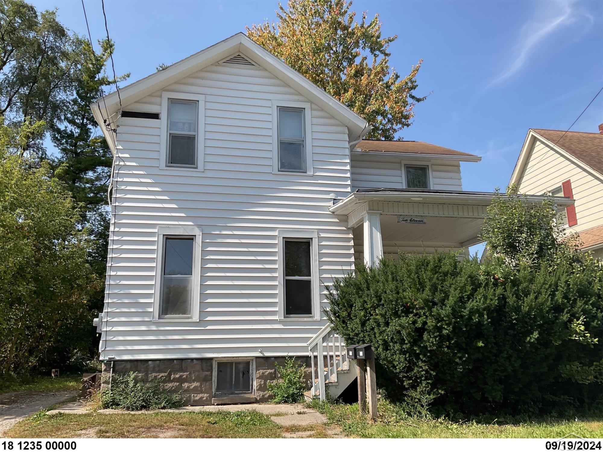 1101 S Woodbridge Street Saginaw City MI 48602
