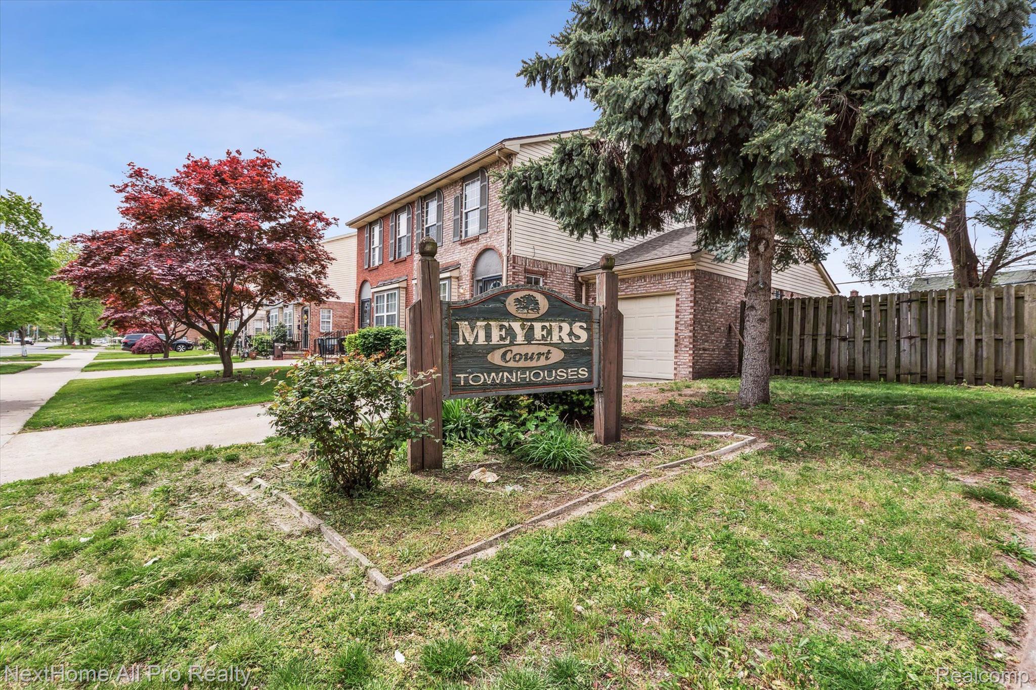 15401 Meyers Road Detroit City MI 48227