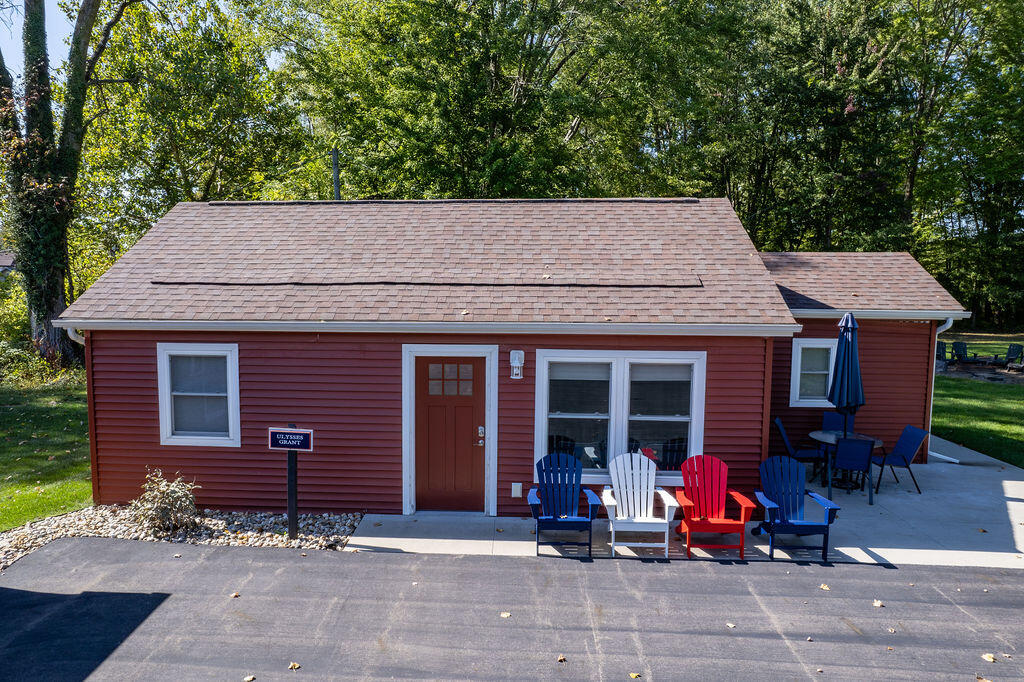 5568 Paw Paw Lake Road Coloma Charter Township MI 49038