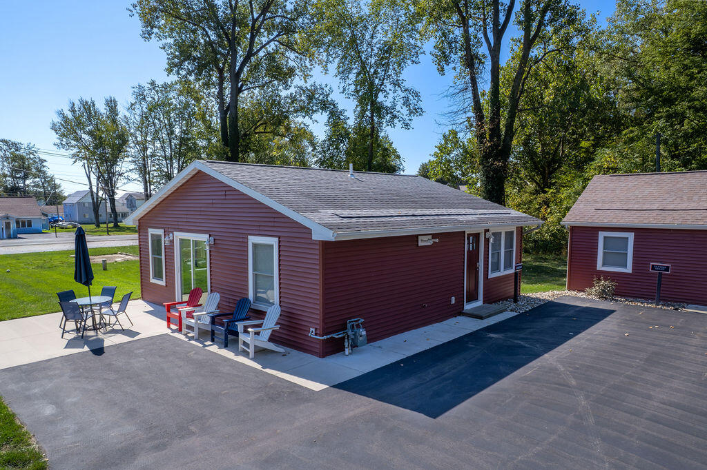 5568 Paw Paw Lake Road Coloma Charter Township MI 49038