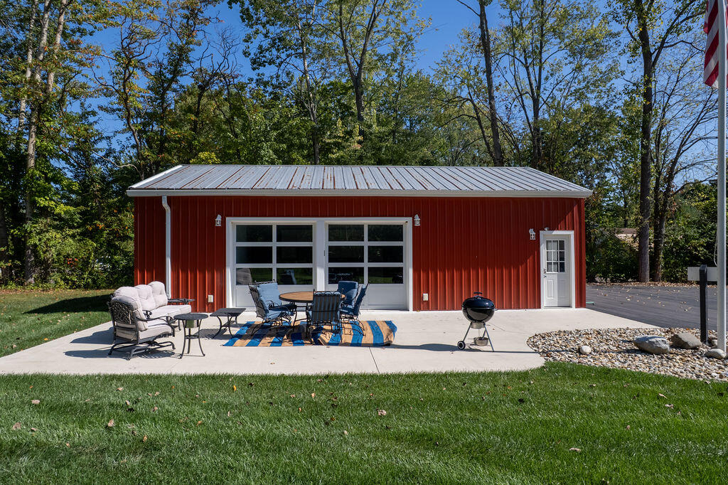 5568 Paw Paw Lake Road Coloma Charter Township MI 49038