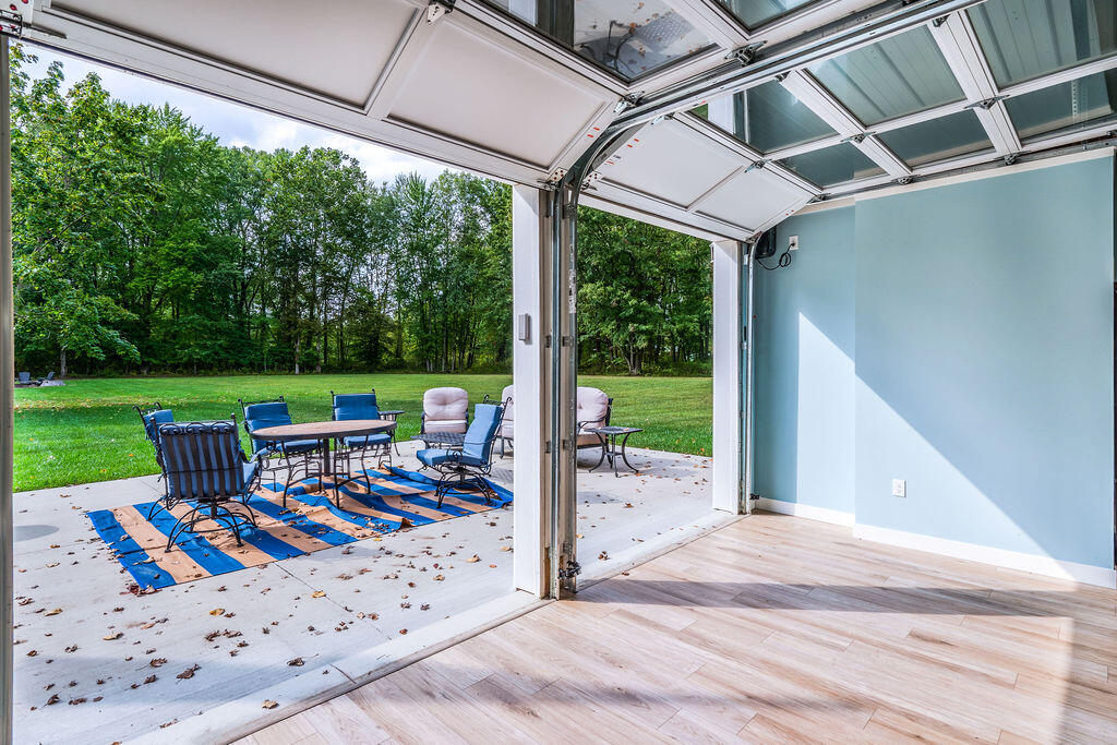 5568 Paw Paw Lake Road Coloma Charter Township MI 49038