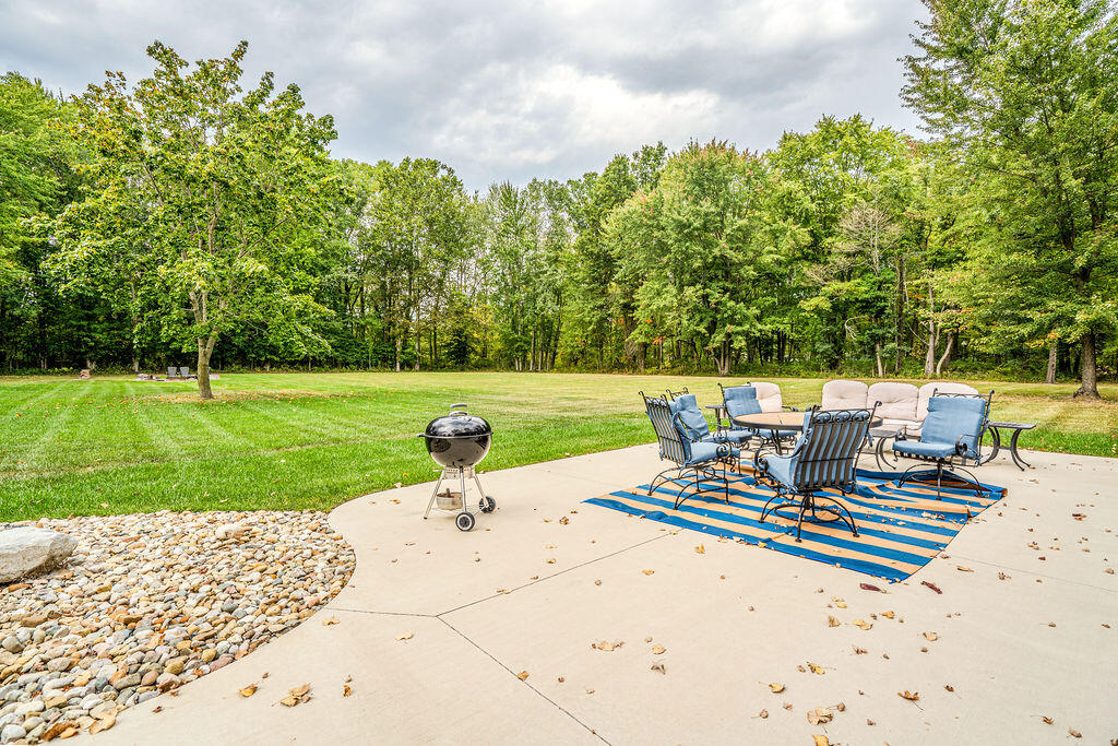 5568 Paw Paw Lake Road Coloma Charter Township MI 49038