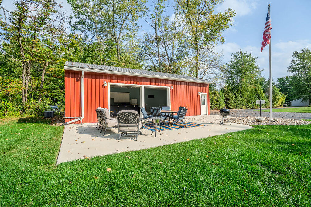 5568 Paw Paw Lake Road Coloma Charter Township MI 49038