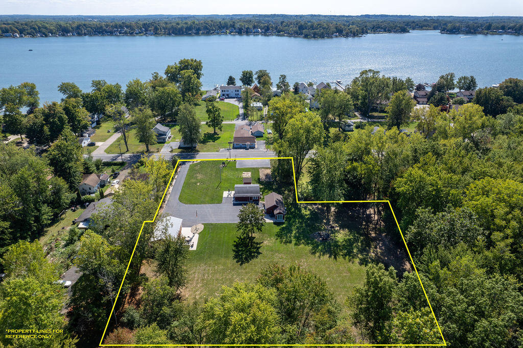 5568 Paw Paw Lake Road Coloma Charter Township MI 49038
