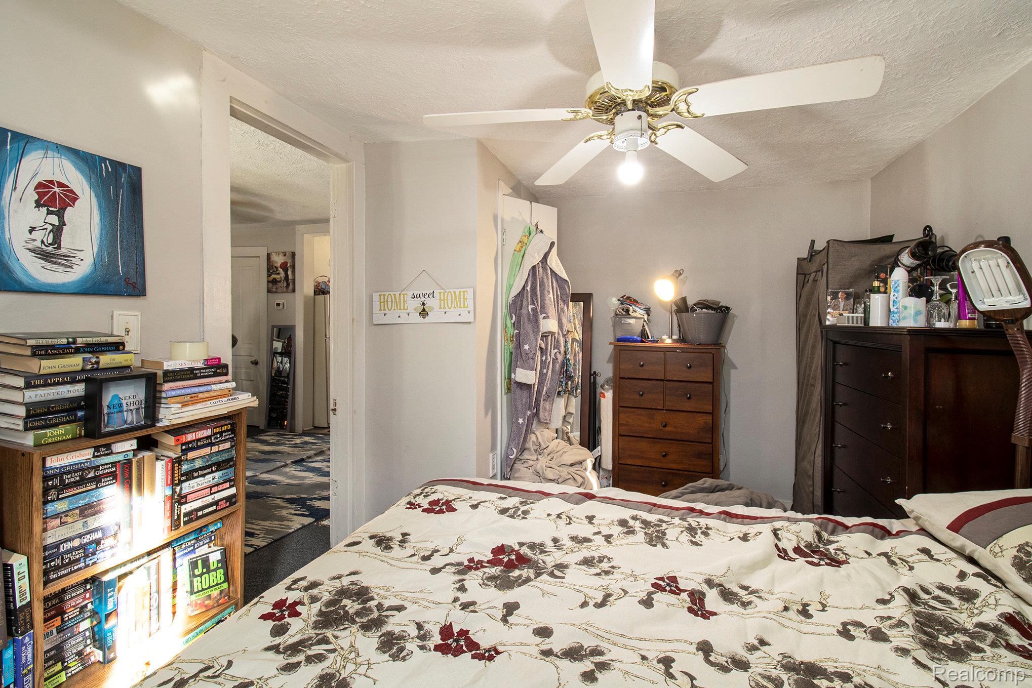 512 E Main Street Pinckney Village MI 48169