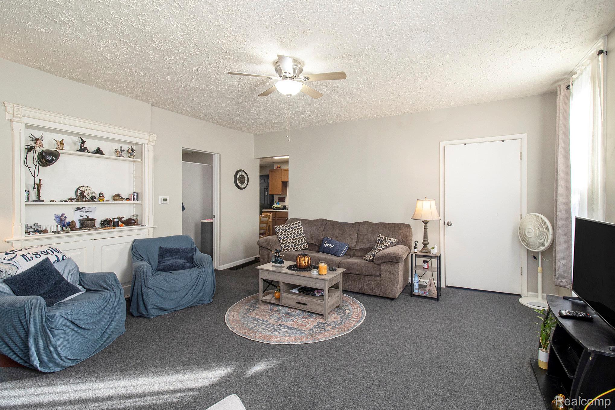 512 E Main Street Pinckney Village MI 48169