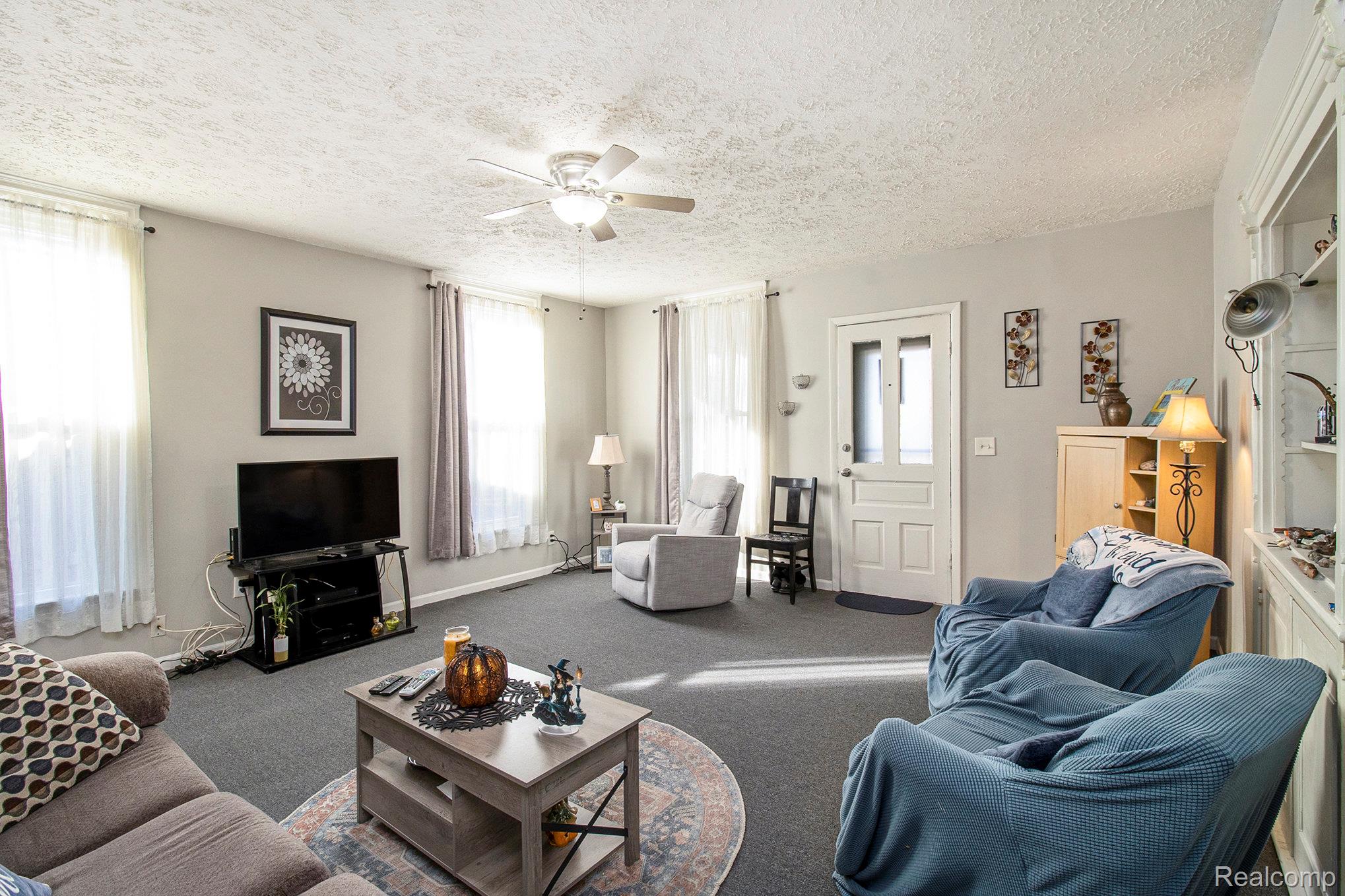 512 E Main Street Pinckney Village MI 48169