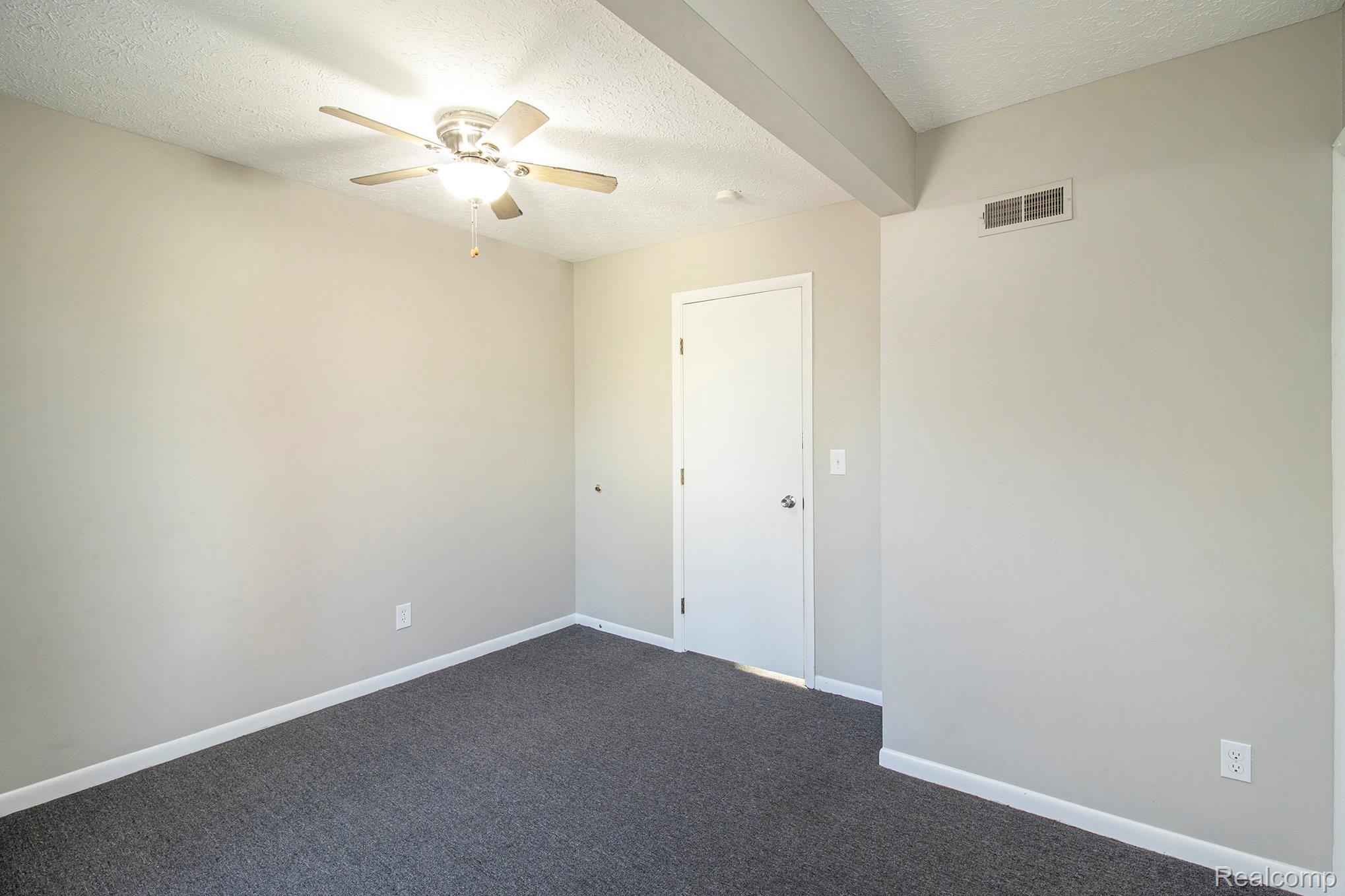 512 E Main Street Pinckney Village MI 48169