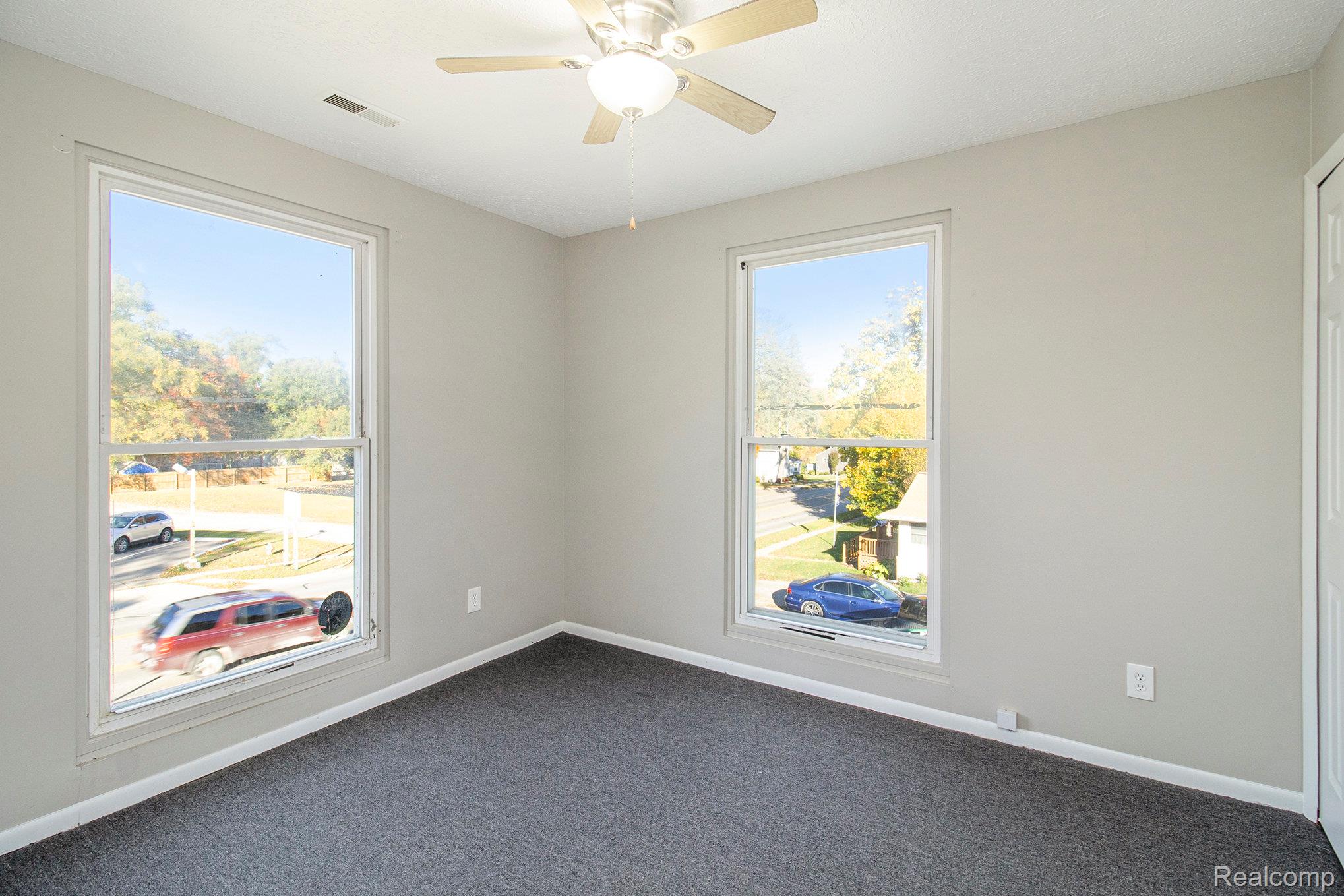 512 E Main Street Pinckney Village MI 48169