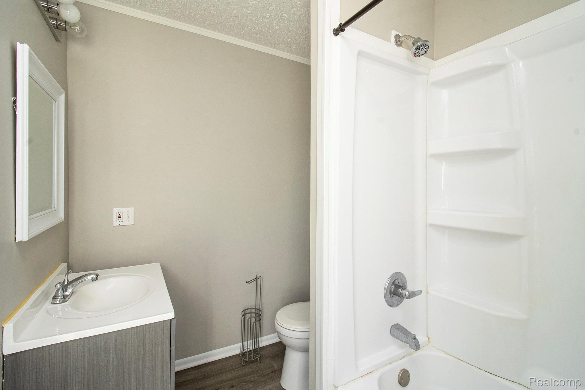 512 E Main Street Pinckney Village MI 48169