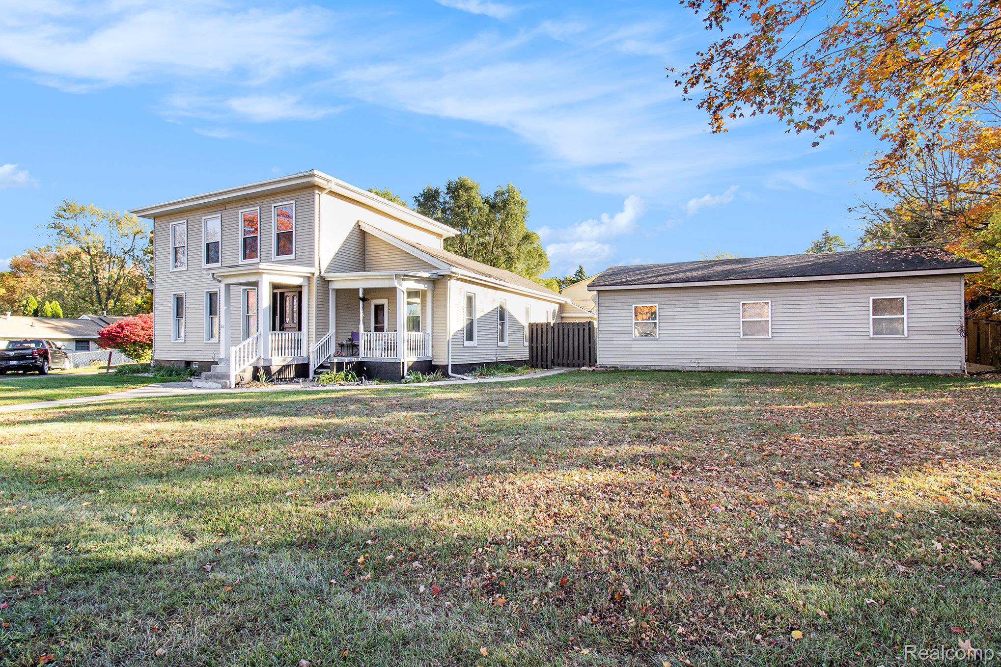 512 E Main Street Pinckney Village MI 48169