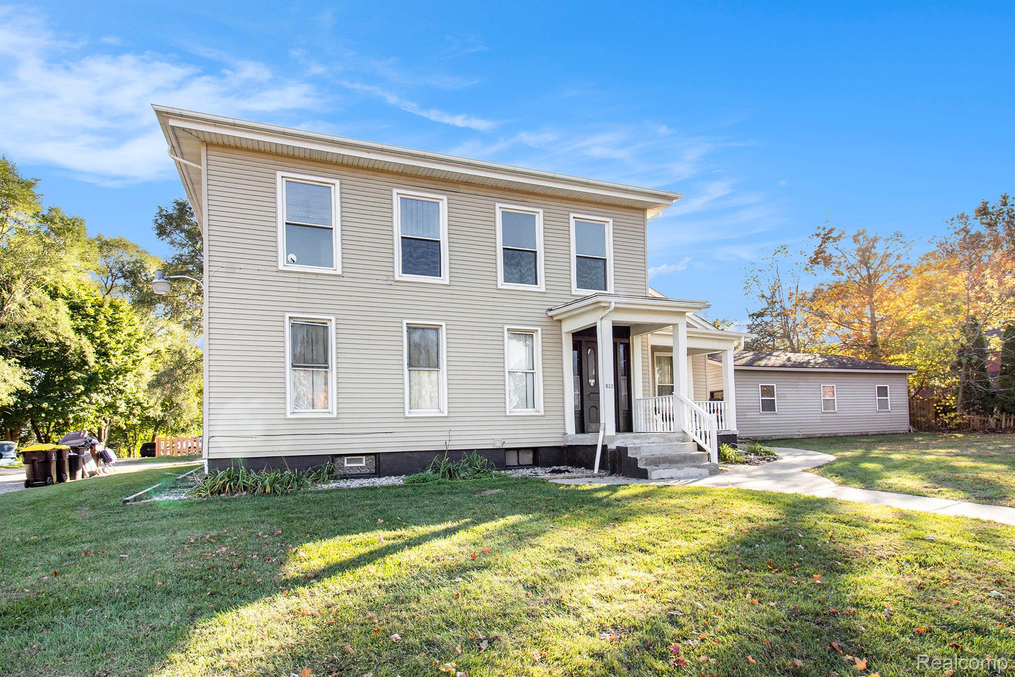512 E Main Street Pinckney Village MI 48169