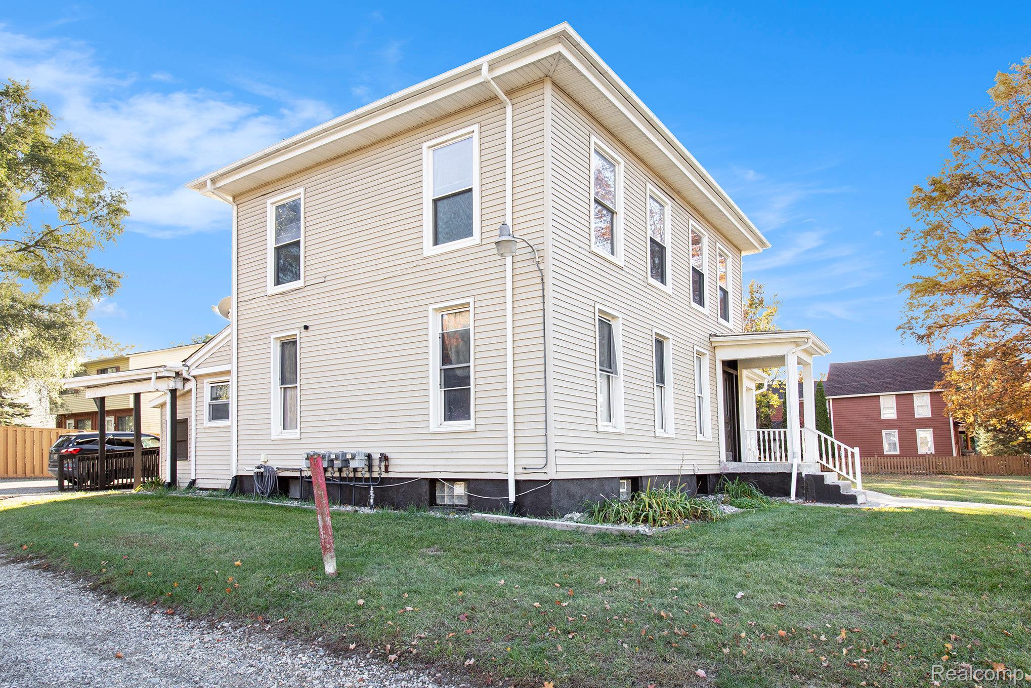 512 E Main Street Pinckney Village MI 48169
