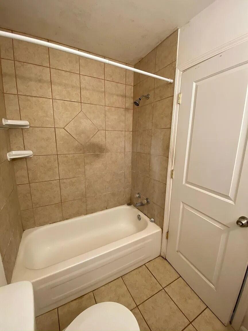 260 W Unadilla Street Pinckney Village MI 48169