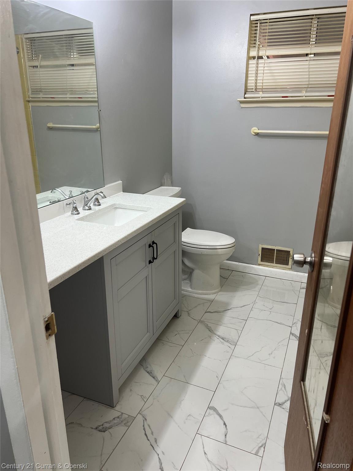 1774 N Carlson Street Westland City MI 48185