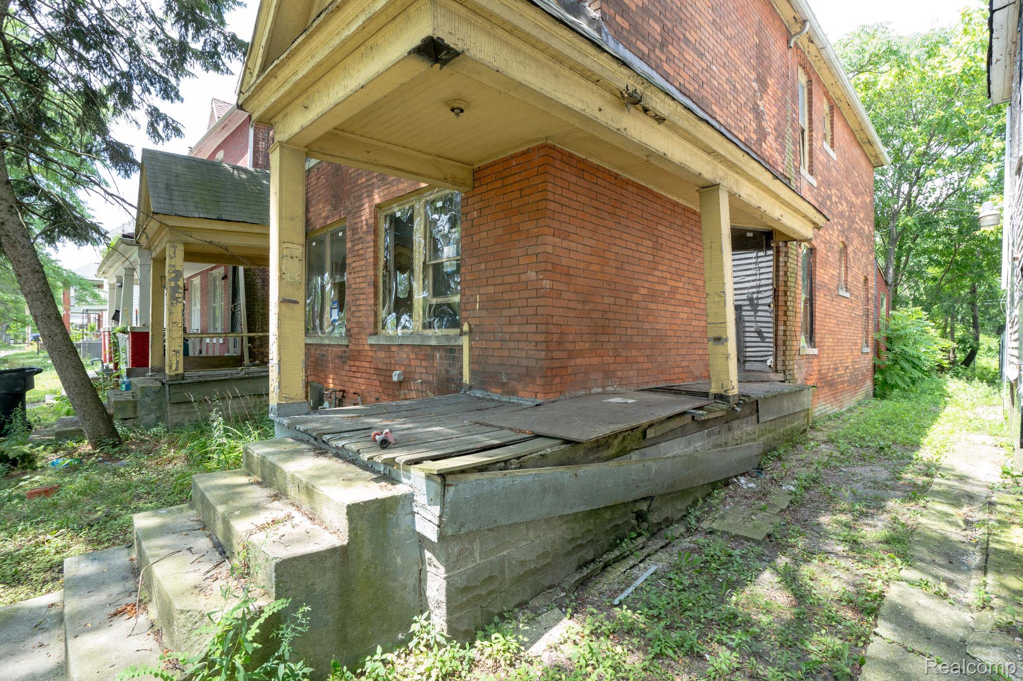 537 Rosedale Court Detroit City MI 48202