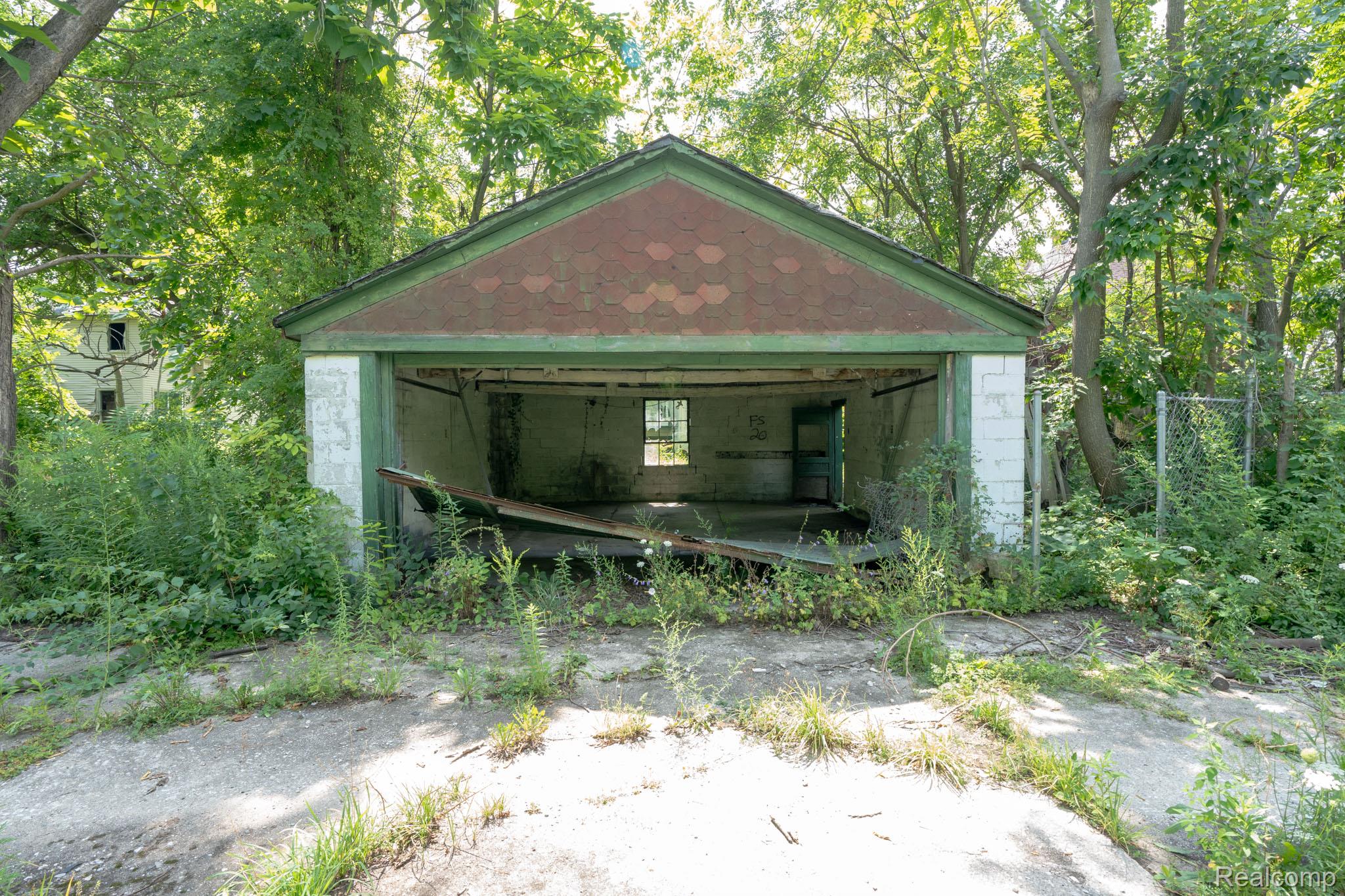 537 Rosedale Court Detroit City MI 48202