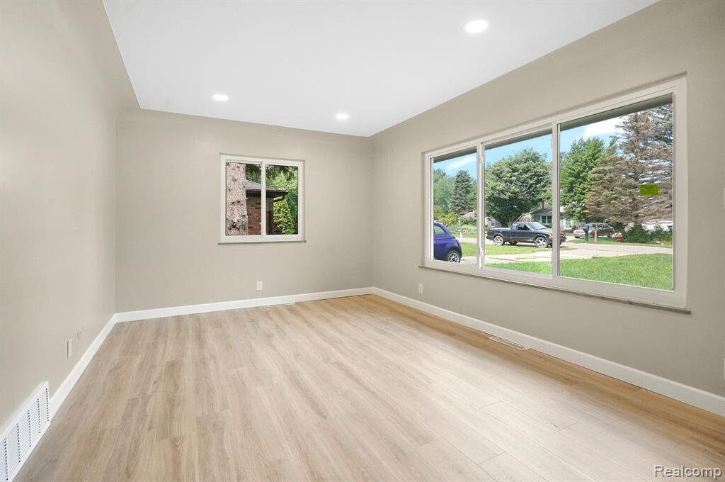 8820 Russell Street Shelby Charter Township MI 48317