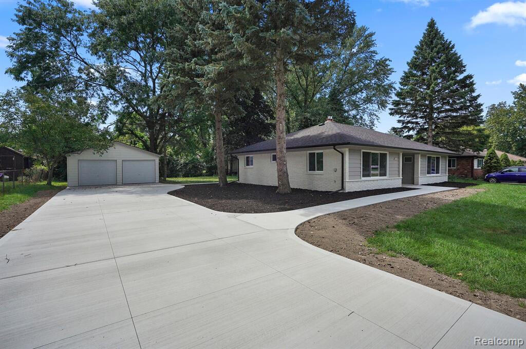 8820 Russell Street Shelby Charter Township MI 48317