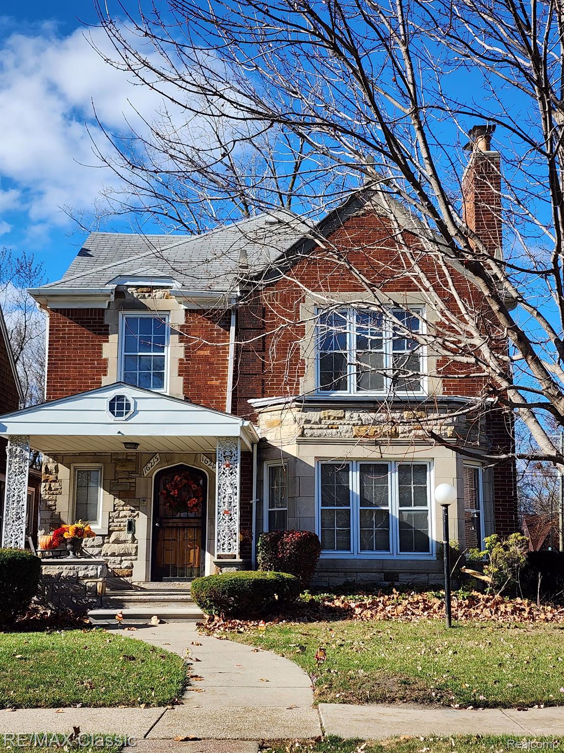 16215 And 16217 Greenview Avenue Detroit City MI 48219