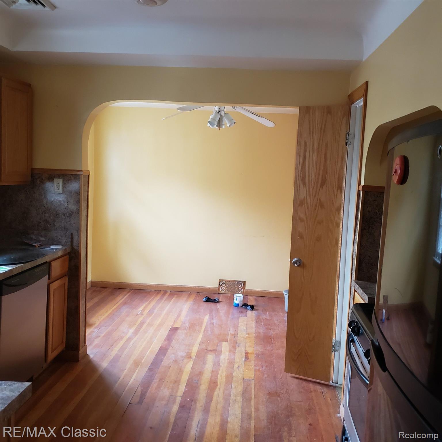 16215 And 16217 Greenview Avenue Detroit City MI 48219