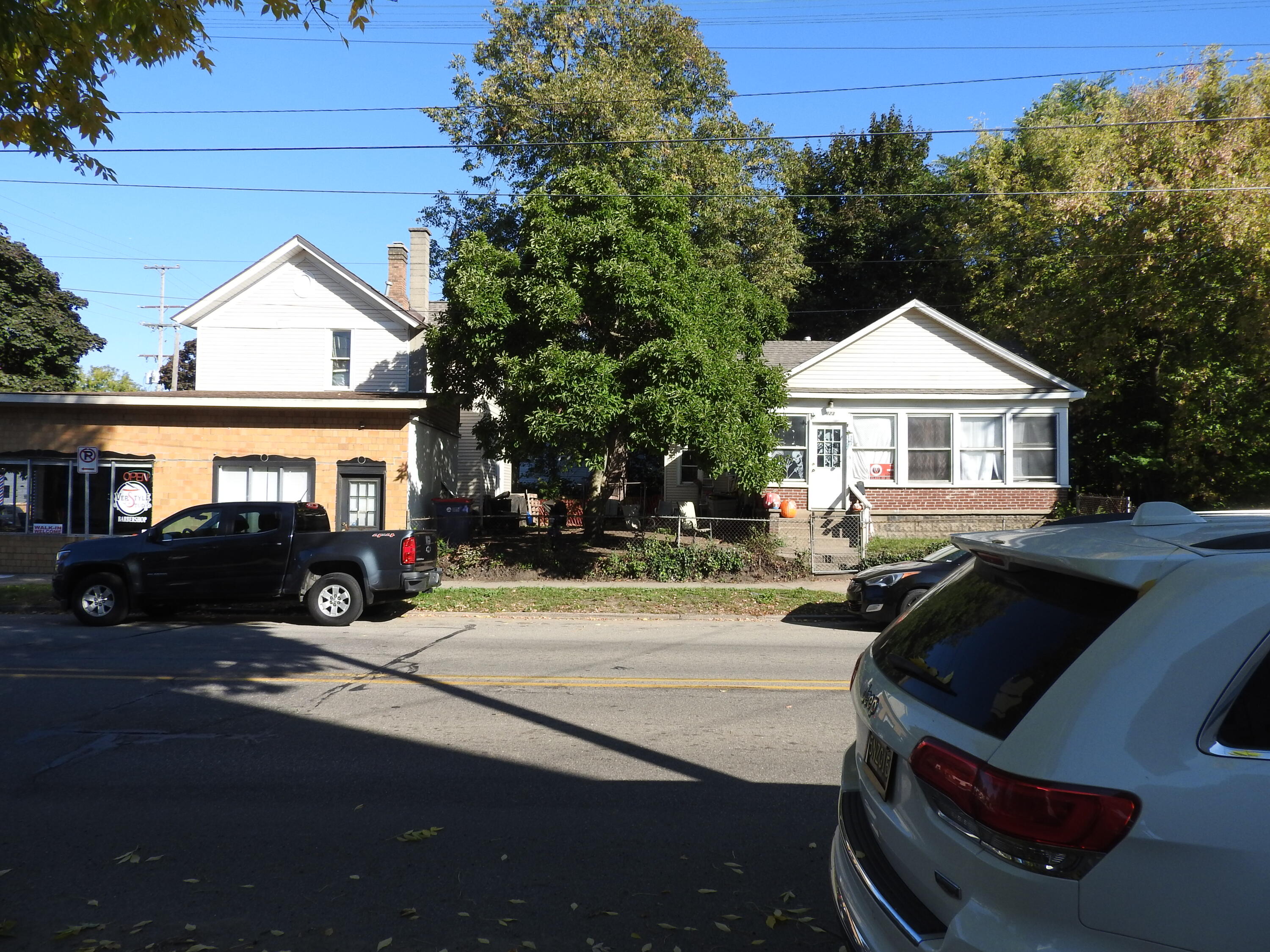 823 W Fulton Street W Grand Rapids City MI 49504