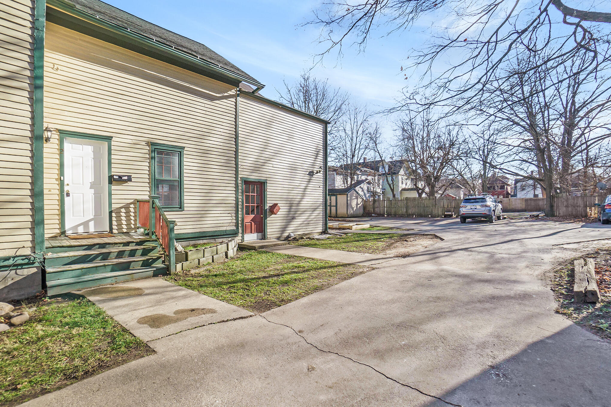709 W Lovell Street Kalamazoo City MI 49007