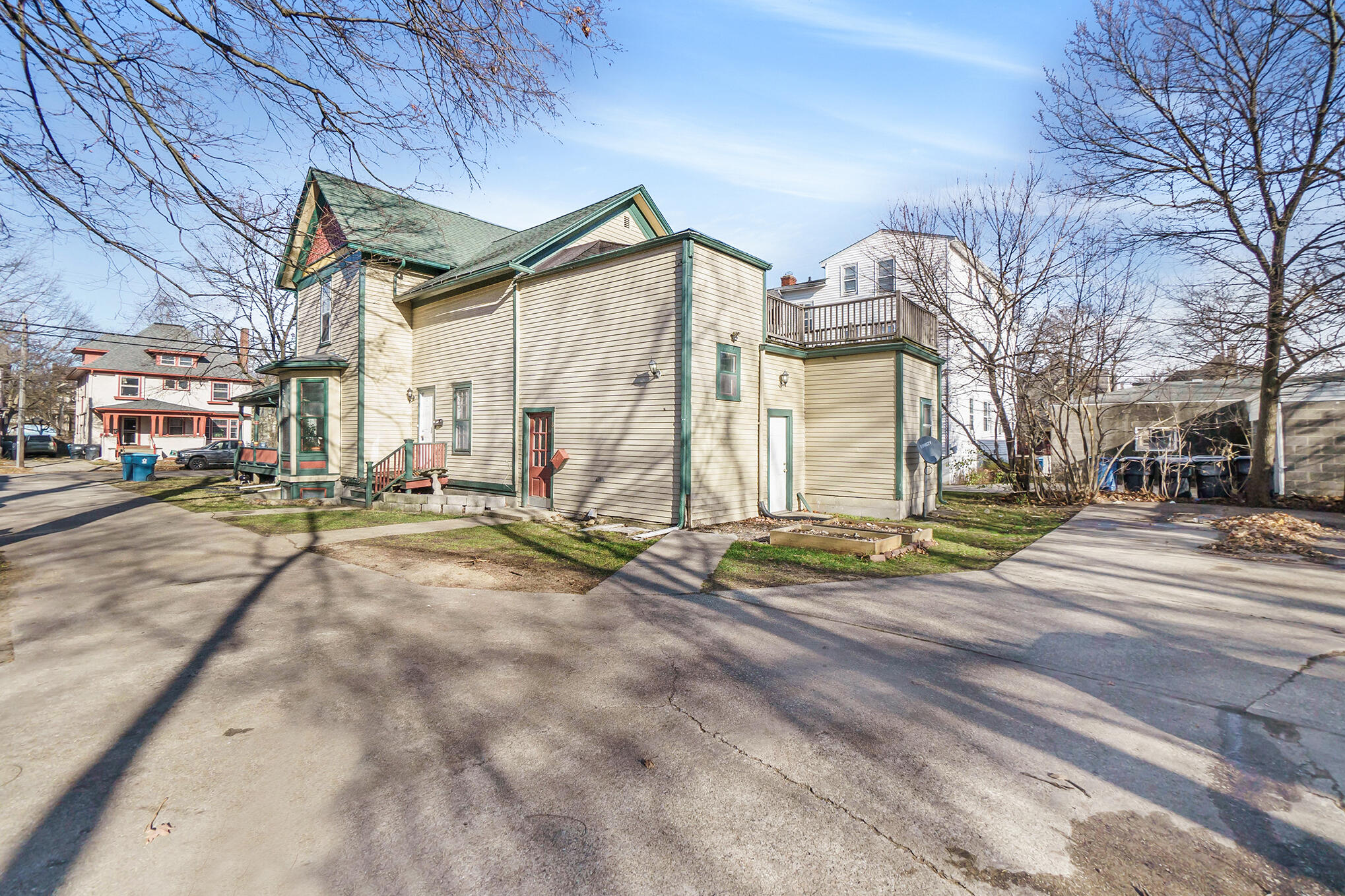 709 W Lovell Street Kalamazoo City MI 49007
