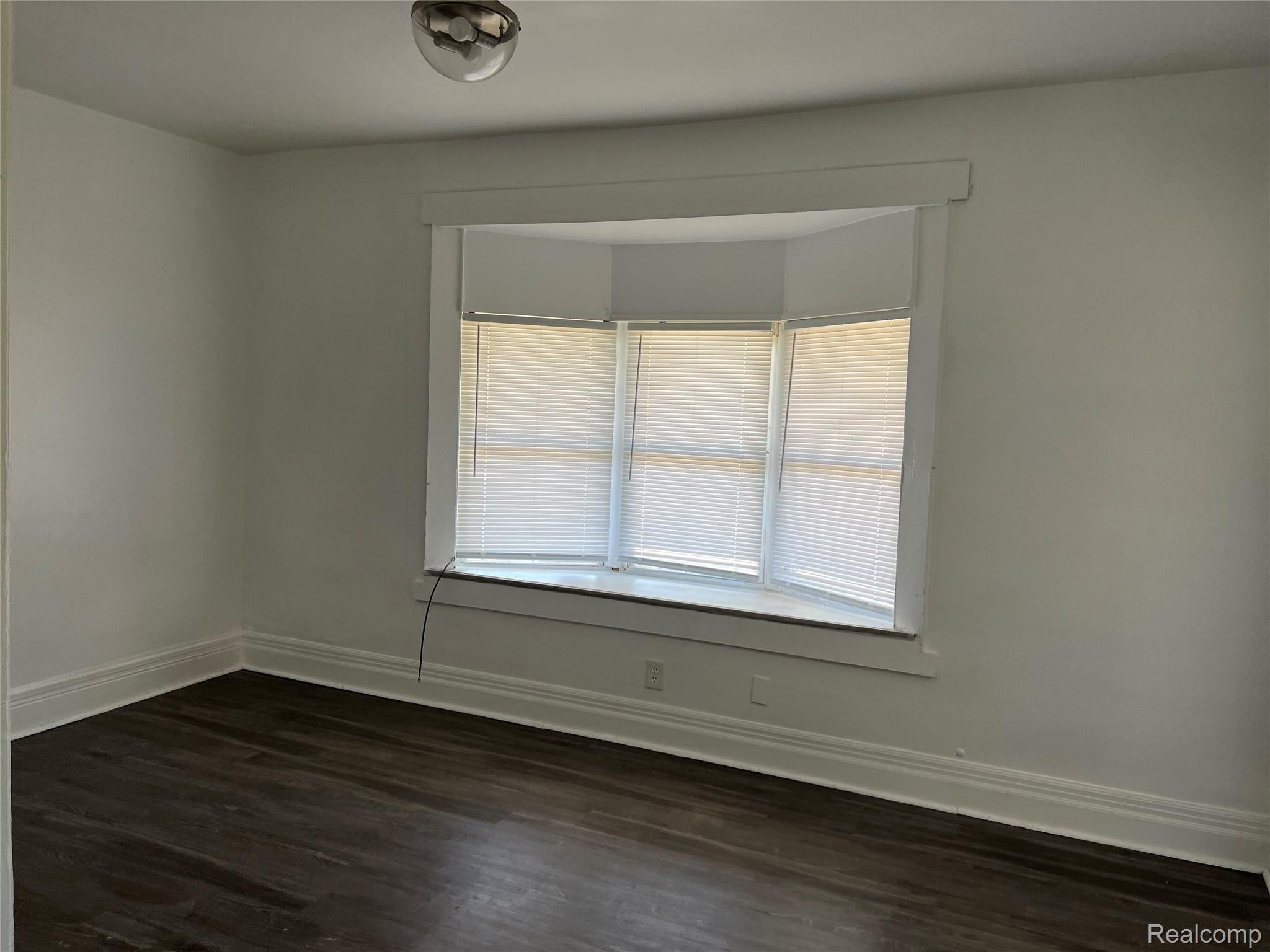 2150/2152 Crane Street Detroit City MI 48214