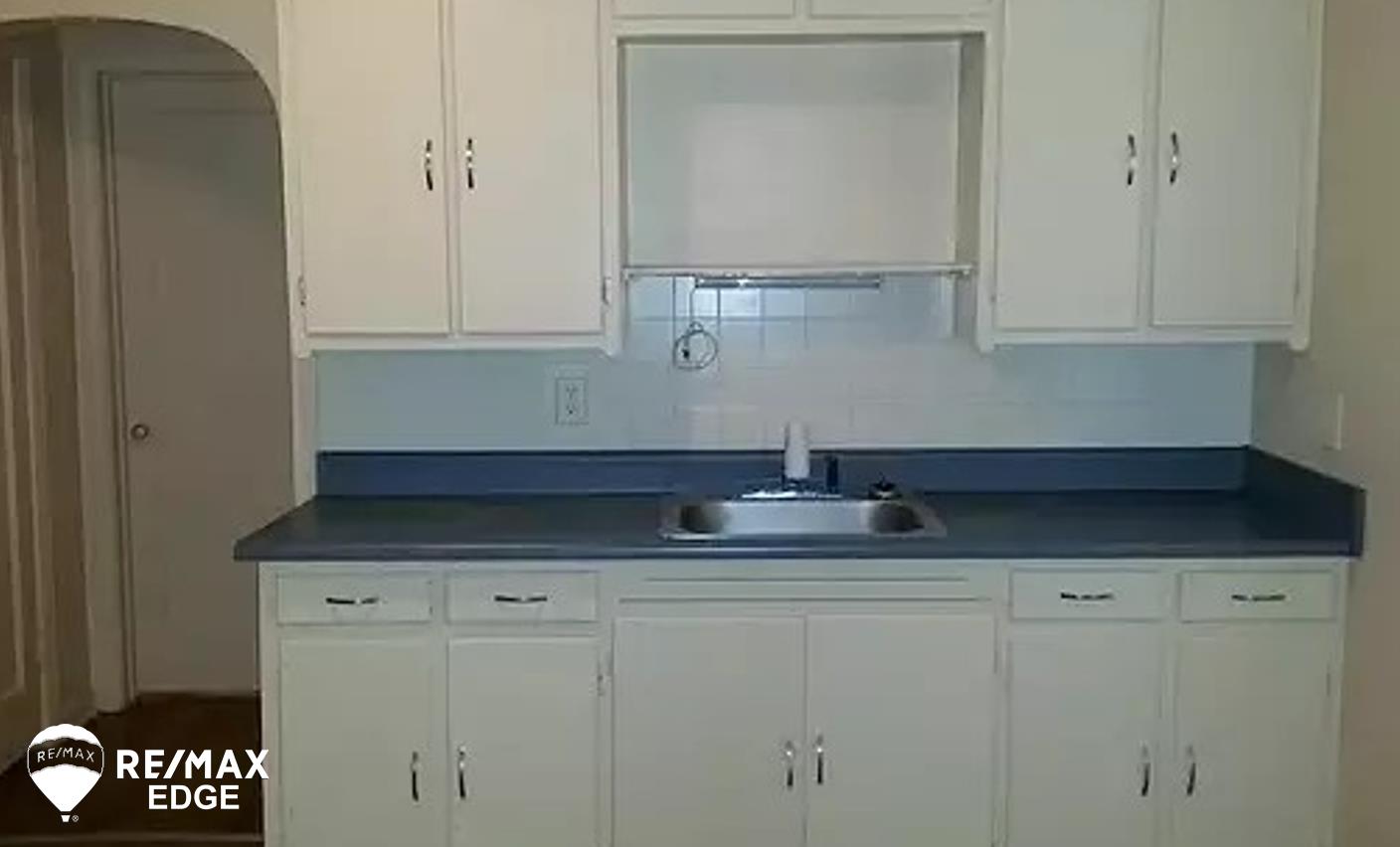 712 S Grand Traverse Street Flint City MI 48502