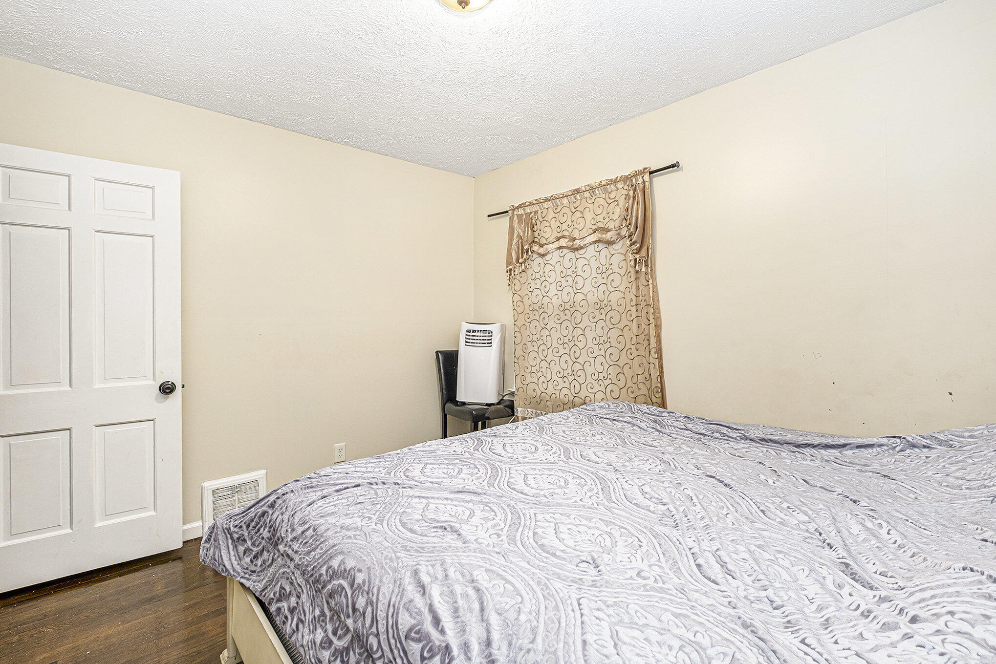 927 Merrifield Street SE Grand Rapids City MI 49507