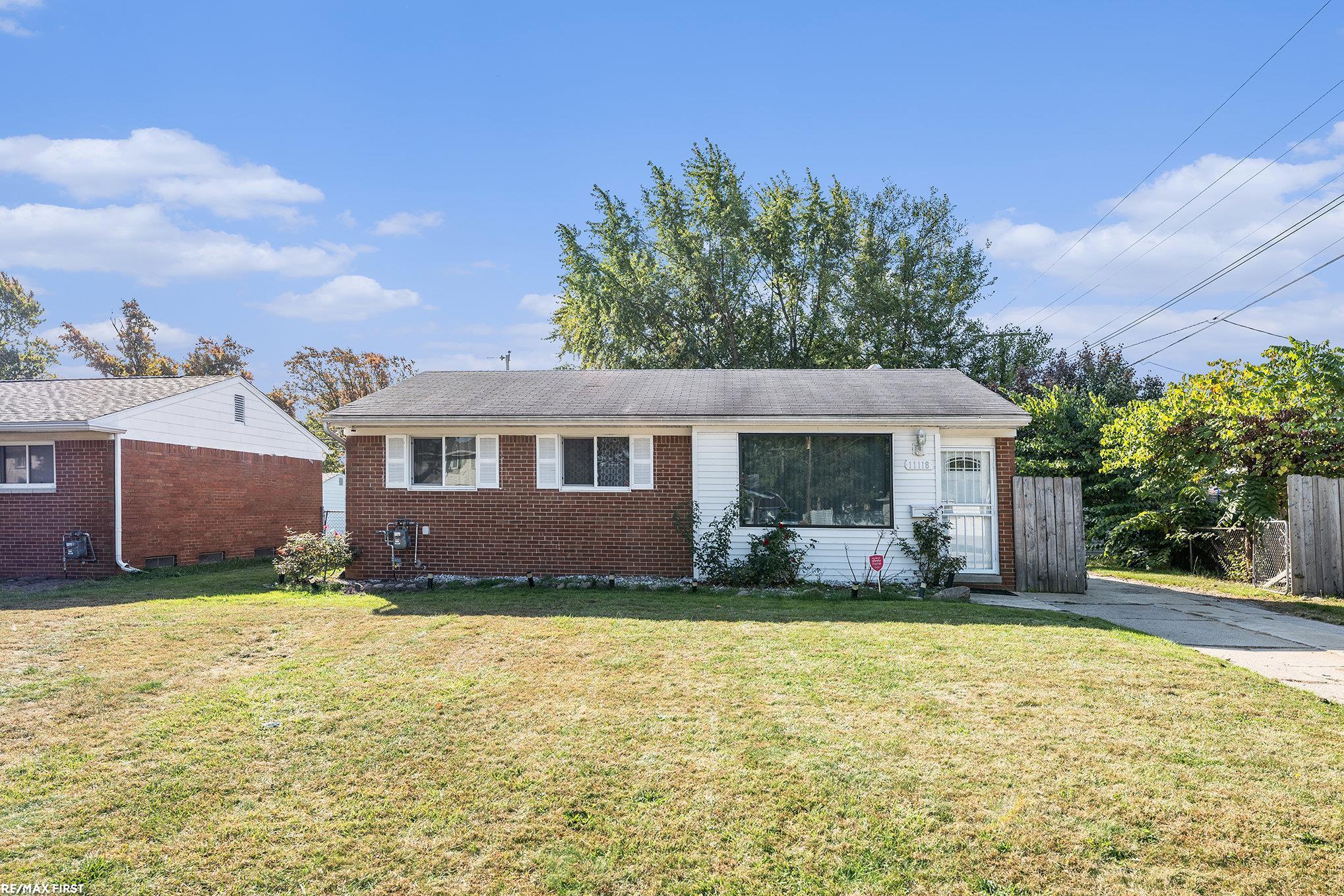 11118 Plumridge Boulevard Sterling Heights City MI 48313