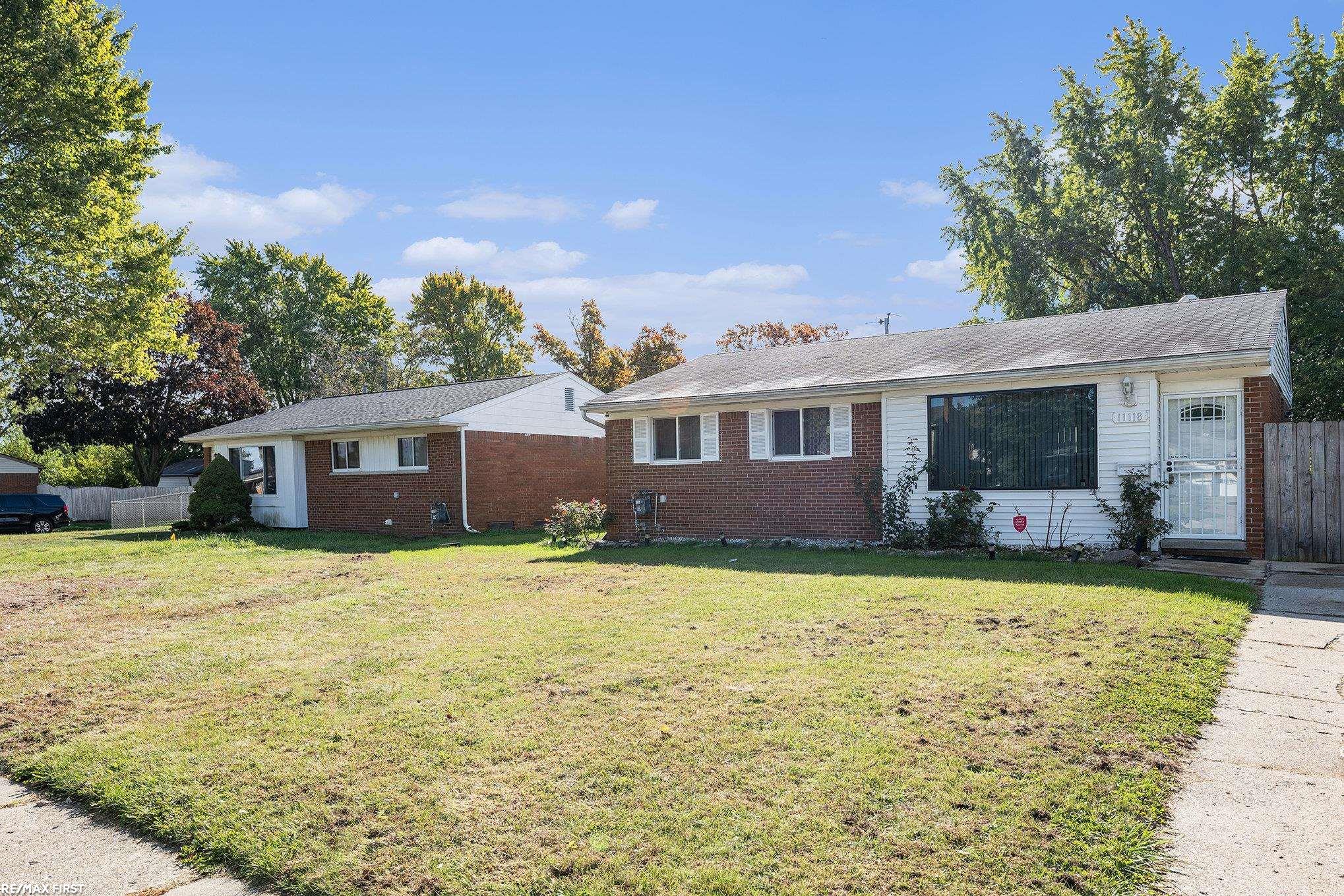 11118 Plumridge Boulevard Sterling Heights City MI 48313