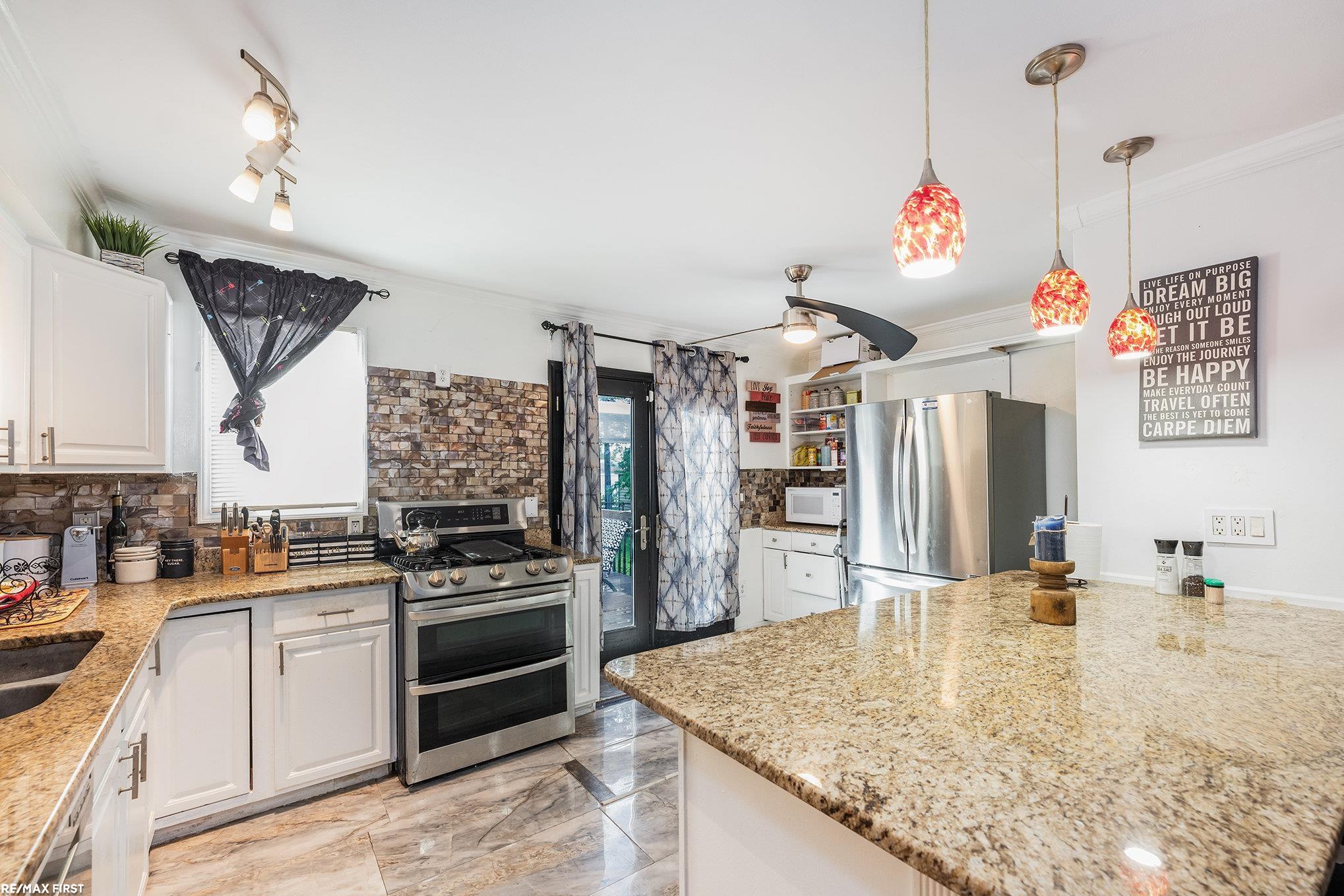 11118 Plumridge Boulevard Sterling Heights City MI 48313