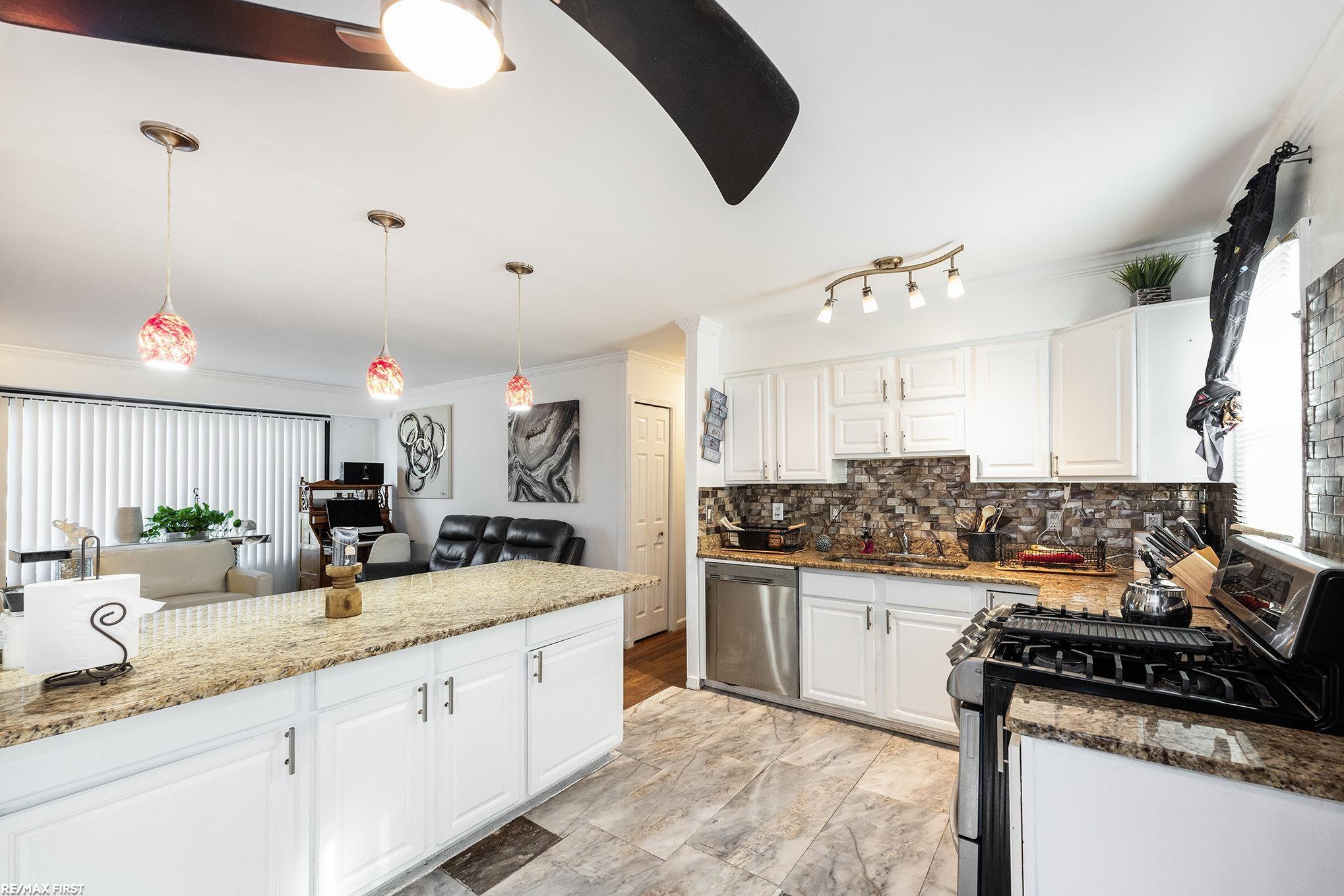 11118 Plumridge Boulevard Sterling Heights City MI 48313