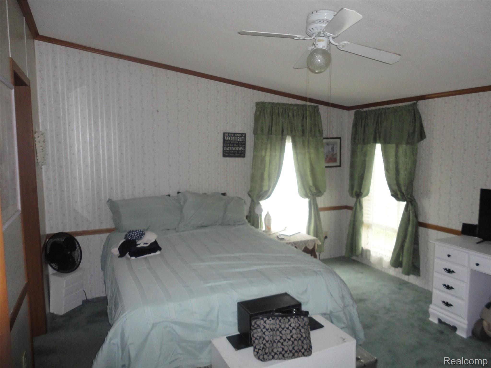 251 Inverness Bedford Township MI 48182