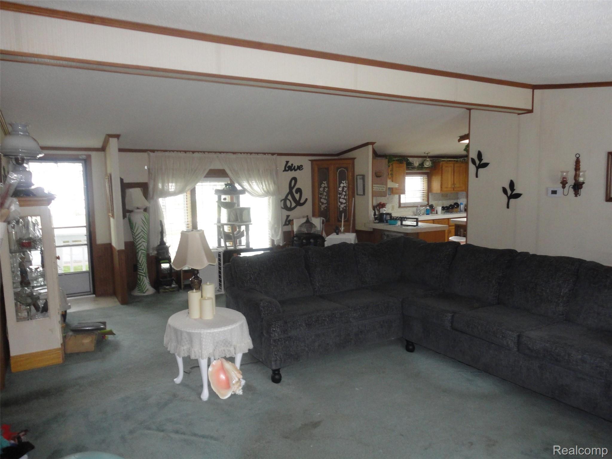 251 Inverness Bedford Township MI 48182
