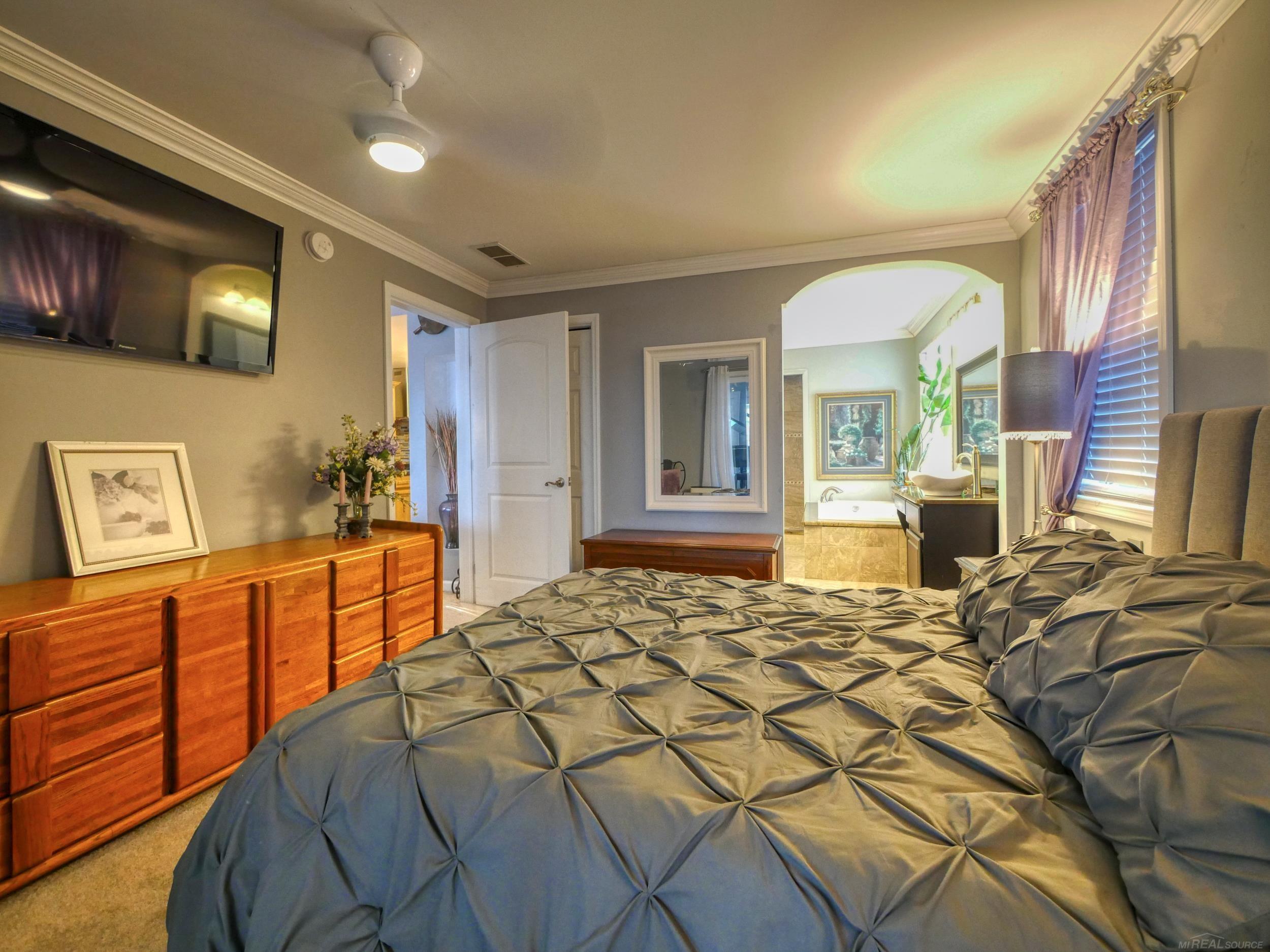 5403 Pointe Drive East China Township MI 48054