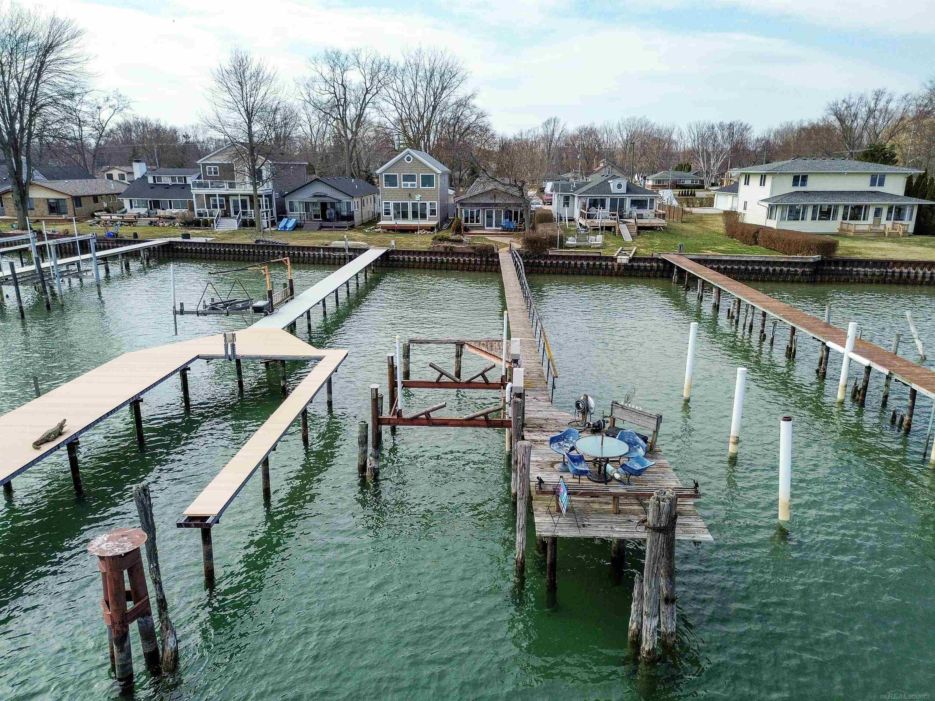 5403 Pointe Drive East China Township MI 48054